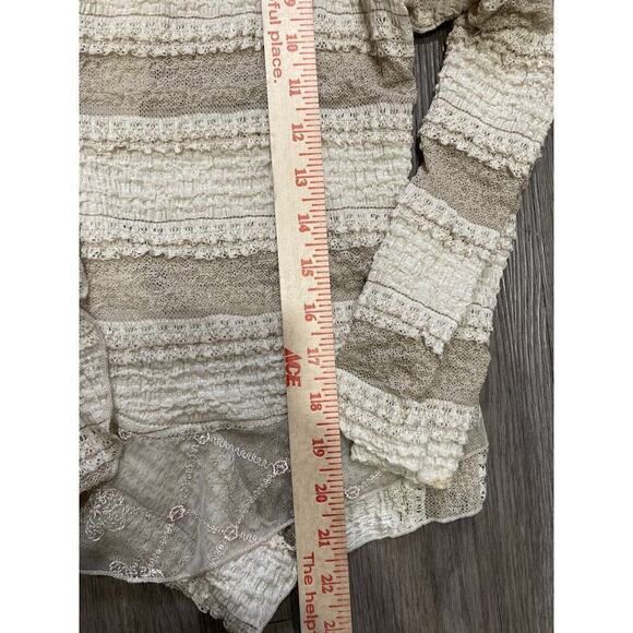 IC Collection Connie K Cardigan Ruffle Ivory Lace Button Lagenlook Boho Fairy M - Picture 12 of 13